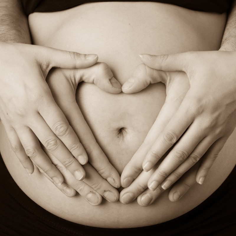 maternity photography Dorset bump